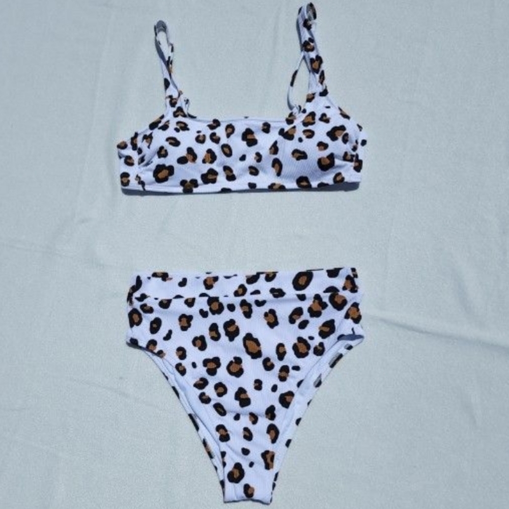 LARGE Cheetah print Swimwear